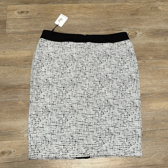 NWT Calvin Klein midi skirt black & white - Picture 4 of 4